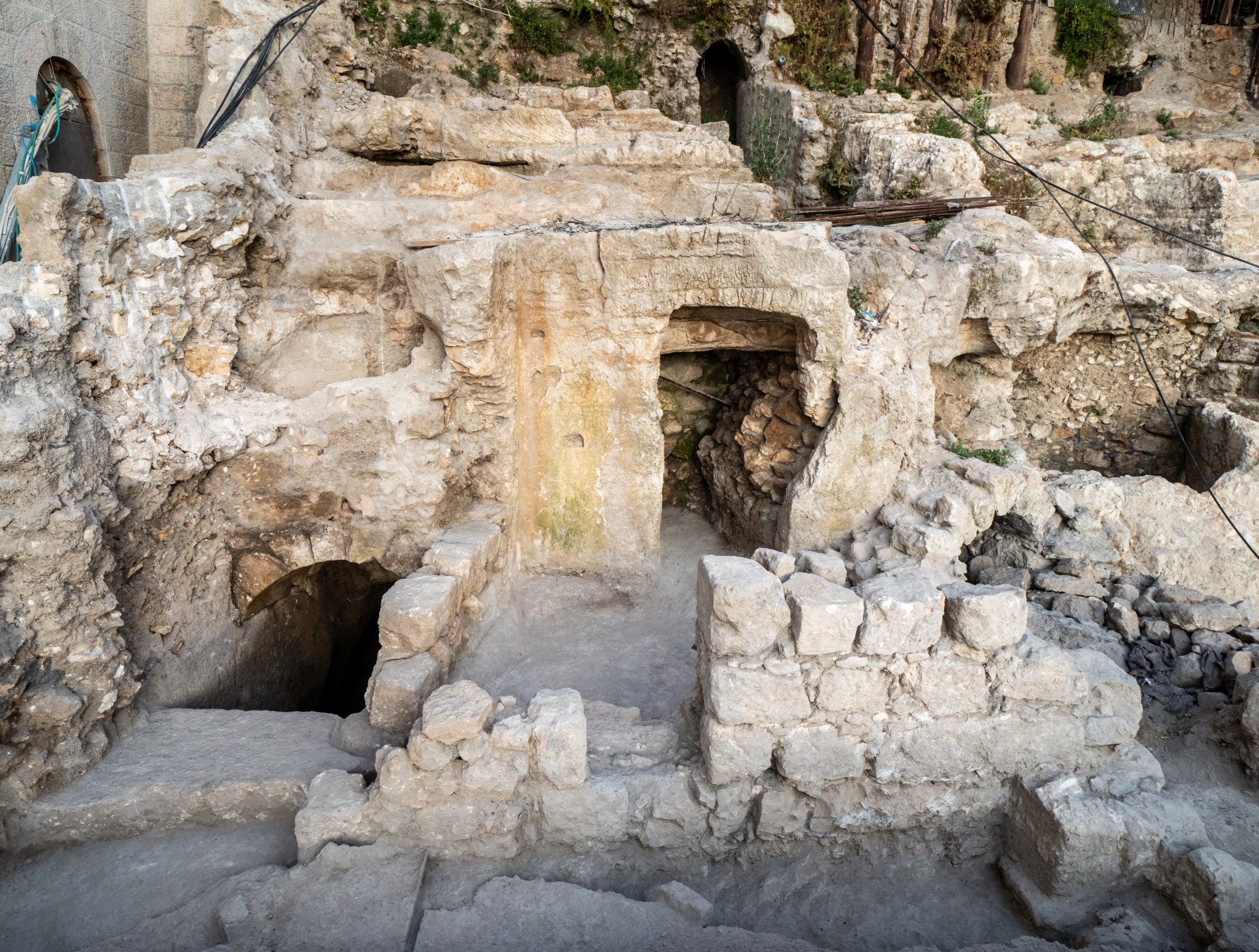 Hebrew University Uncovers Ancient Ritual Bath