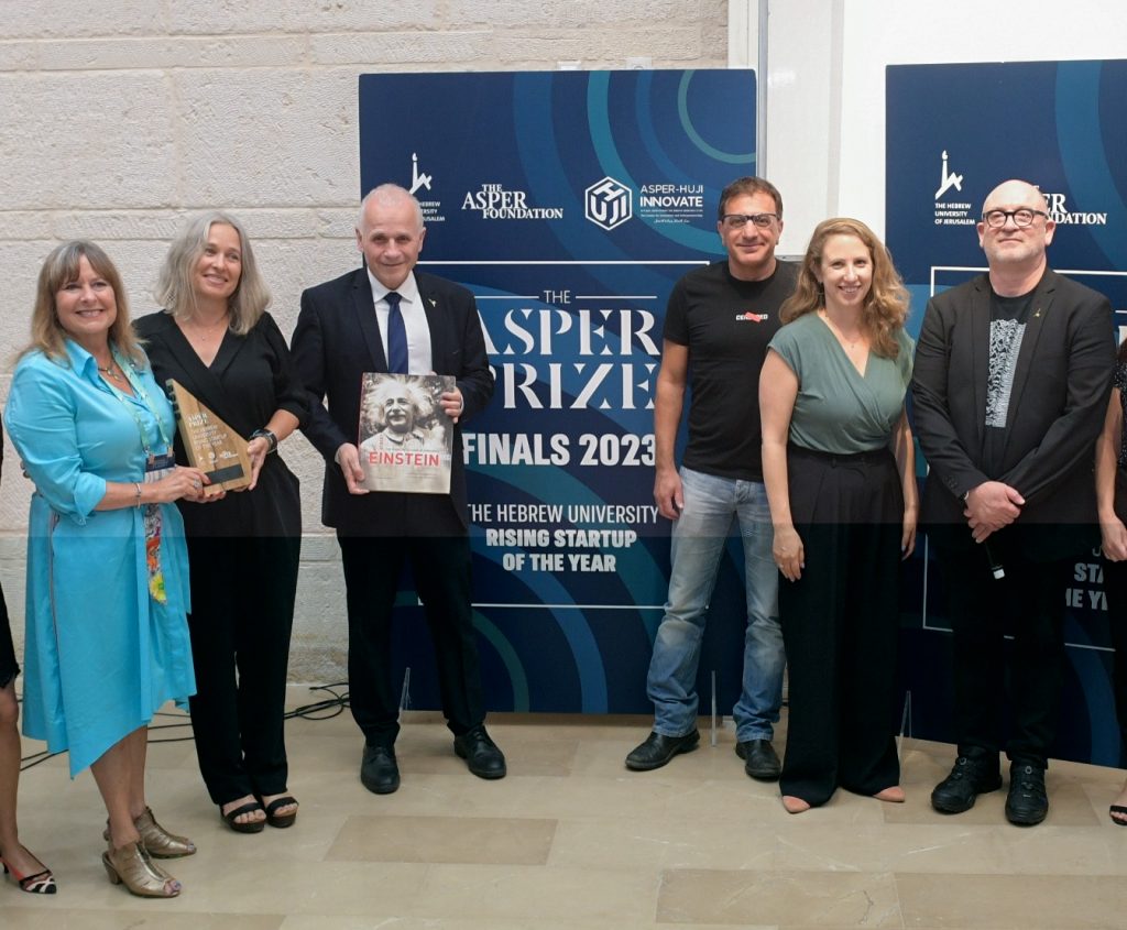 (L-R) Gail Asper, Chair of the Asper Foundation; Dr. Hila Ben-Pazi, Co-founder and CEO of Avertto; Prof. Asher Cohen, President of the Hebrew University; Yaniv Kirma, CTO Avertto; Ayelet Cohen, Executive Deputy Director, ASPER-HUJI Innovate; Dr. Amnon Dekel, Director of ASPER-HUJI Innovate Credit: Bruno Sharvit