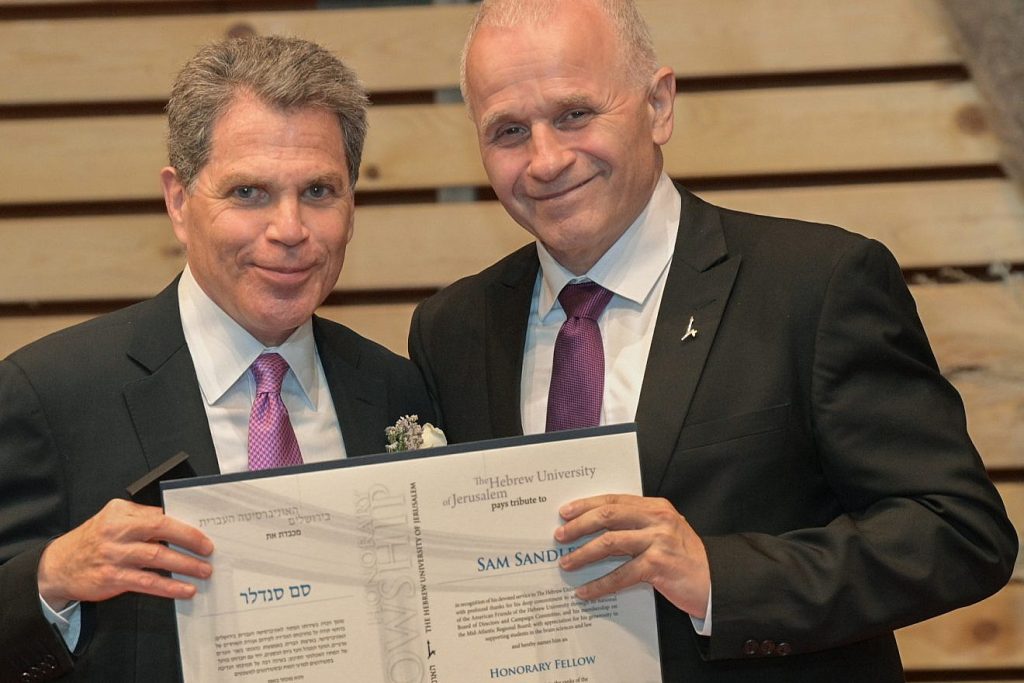 The Hebrew University of Jerusalem President Professor Asher Cohen (right) presents an Honorary Fellowship to Mr. Sam Sandler on June 12, 2023, during the 86th Board of Governors Meeting in Jerusalem. Credit: Bruno Charbit.